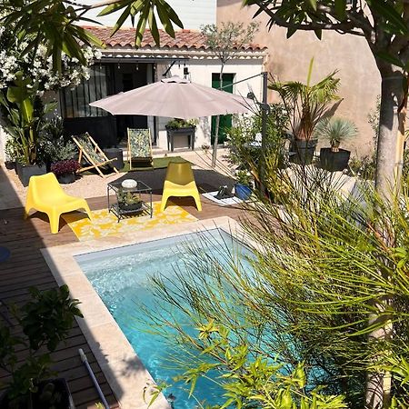 Cosy Studio En Provence Carpentras Bagian luar foto
